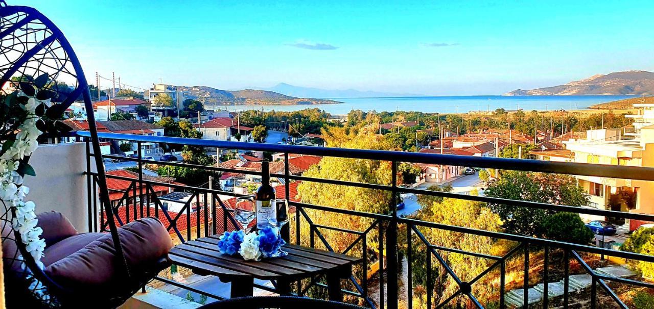Sea & Mountain Apartment Close To Port And City Лаврион Экстерьер фото
